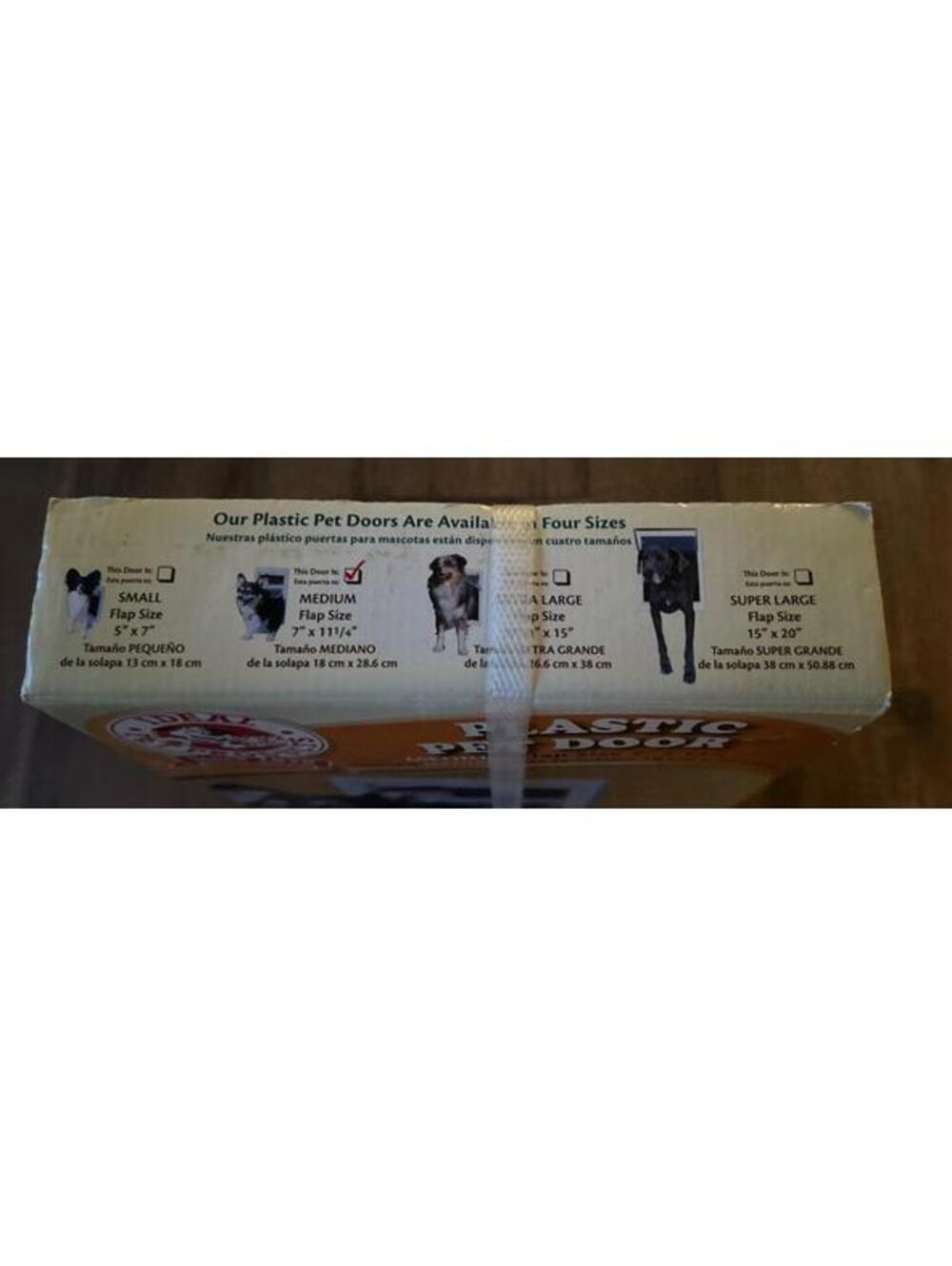 Ideal Pet Products Plastic Doggie Door Medium Flap Size 7" x 11 1/4" NEW Dog Cat - Picture 5 of 7
